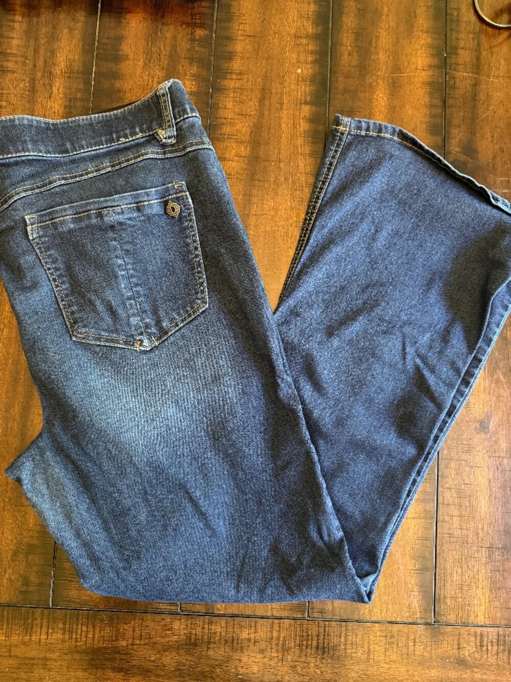 DEMOCRACY Itty Bitty Bootcut Absolution Jeans, size 14P
